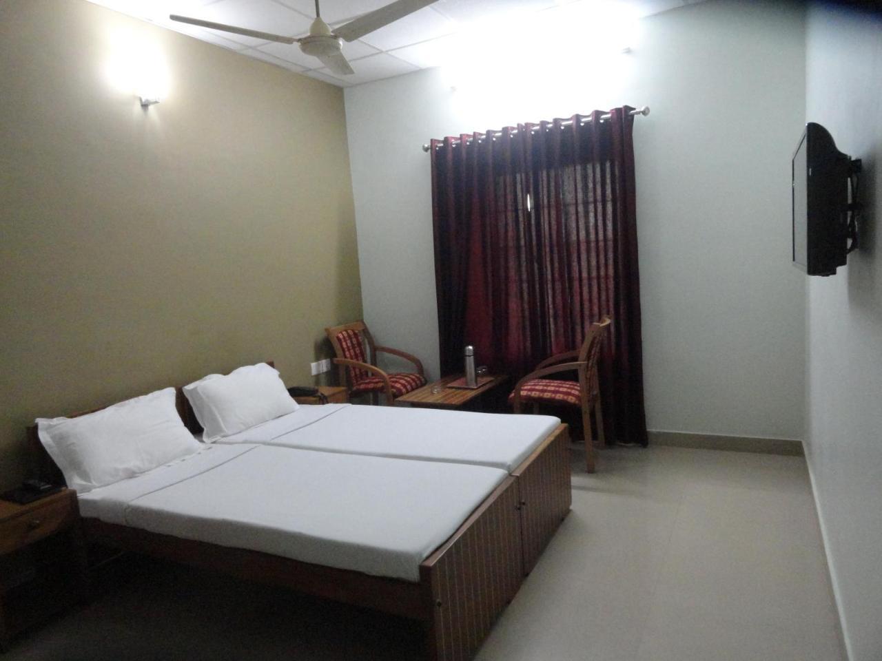 Hotel Madikeri Heritage Exteriér fotografie